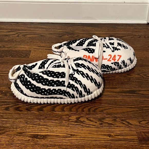 Yeezy Shoes Zbra Yeezy Slippers Plush Poshmark
